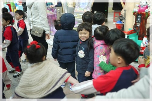2011韓國旅day3-小孩的最愛”樂天世界”遊樂園