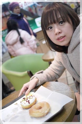 2011韓國旅day3-甜甜圈界中的林志玲-Krispy Kreme甜甜圈 - 第4張圖 2011韓國旅day3-甜甜圈界中的林志玲-Krispy Kreme甜甜圈