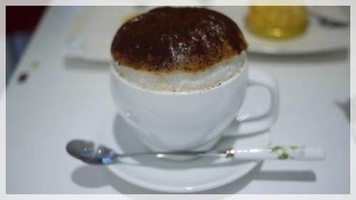 純白初體驗 – 漂亮的”蘇菲雅 Sophia cafe”