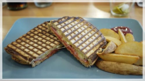 早起 來吃帕尼尼 – 日嚐小食Deli771