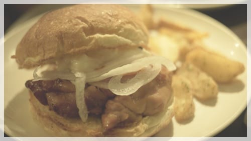 老房子裡吃漢堡 – for Farm Burger田樂漢堡