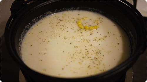 一陣暖意湧上心頭 –  黑亼鑄鐵養生鍋