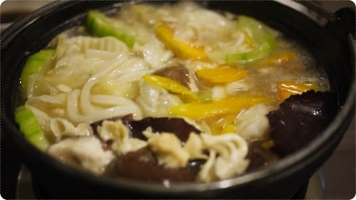 一陣暖意湧上心頭 –  黑亼鑄鐵養生鍋