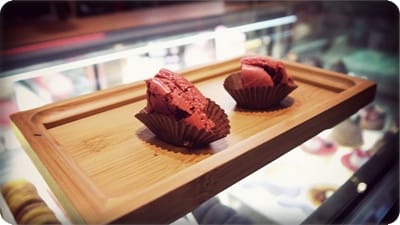 閃耀的黑珍珠 – EZ Chocolat手工巧克力