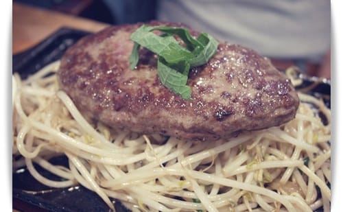 2013年韓國行Day1 飽滿多汁漢堡排 – 弘大”含博食堂”