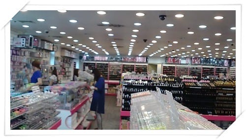 2013年韓國行Day1 美甲控的天堂 – Nail mall
