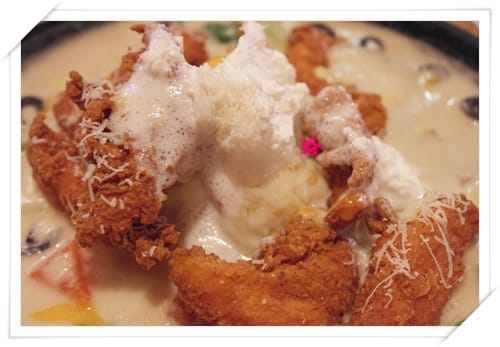 2013年韓國行Day2 雞在奶油雪巢裡 – 弘大 “Chir Chir 치르치르 炸雞店”