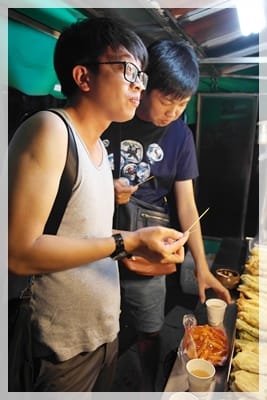 2013年韓國行Day2 路邊來點小確幸 – 必吃的”떡볶기辣炒年糕”