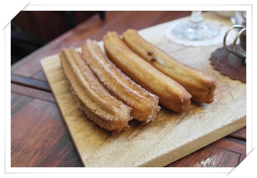 2013年韓國行Day3 會爆漿的西式油條!!! – 弘大 “Churro 101”