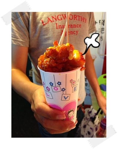 2013年韓國行Day4 吃一口馬上變香腸嘴!!! – 弘大 “Hong Cup”