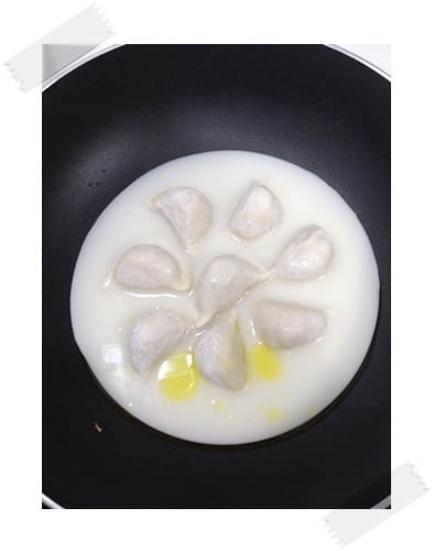[My Little Kitchen] 來一片香脆冰花煎餃吧!!