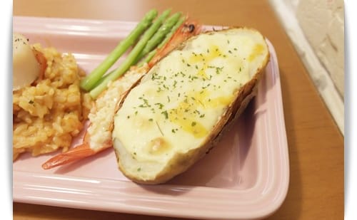 [My Little Kitchen] 小小豐盛晚餐!! – 干貝龍蝦濃湯燉飯+焗烤起士馬鈴薯