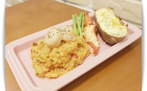 [My Little Kitchen] 小小豐盛晚餐!! – 干貝龍蝦濃湯燉飯+焗烤起士馬鈴薯