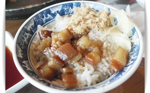 和我一起旋轉吃晚餐~~小紅食堂旋轉餐廳