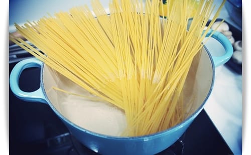 [My Little Kitchen] 想念起韓國咖啡店裡頭的義大利麵~~藍紋起士牛肉義大利麵