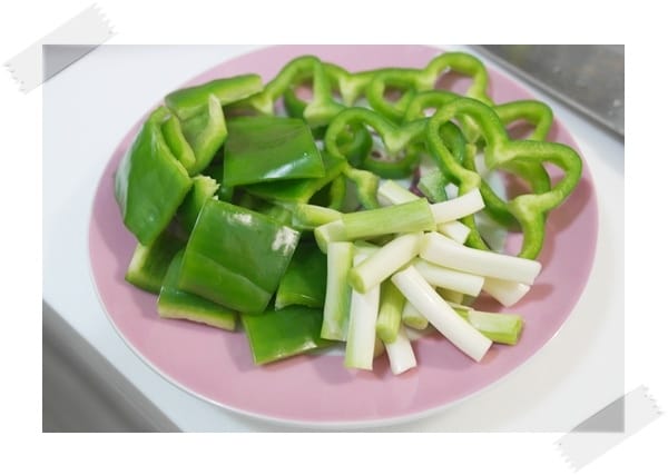 [My Little Kitchen] 用Sharp AX-CX3水波爐烤出居酒屋風味”雞肉串”~~