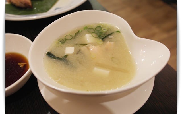 青青新鮮海味蓋飯!! – Zoe Sushi Bar.壽司吧