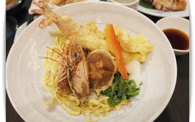 青青新鮮海味蓋飯!! – Zoe Sushi Bar.壽司吧