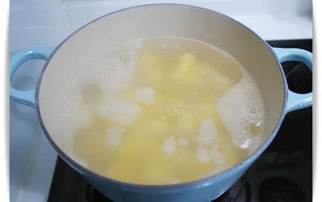 [My Little Kitchen] 充滿暖意的”黑糖地瓜湯”!!