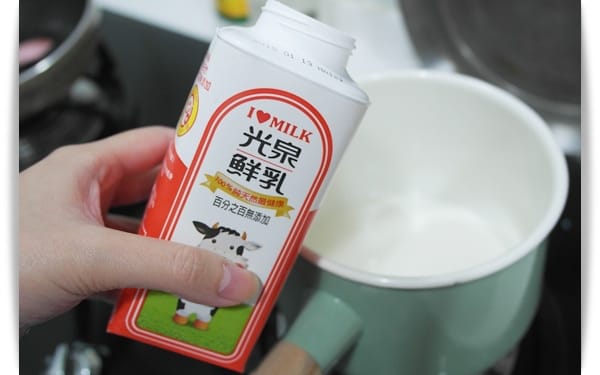 [My Little Kitchen] 柔柔的~~漸漸消失的美味!! – 卡士達舒芙蕾Soufflé
