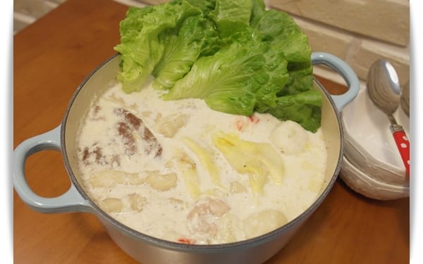 [My Little Kitchen] 香醇濃郁好溫暖!! – 牛奶火鍋