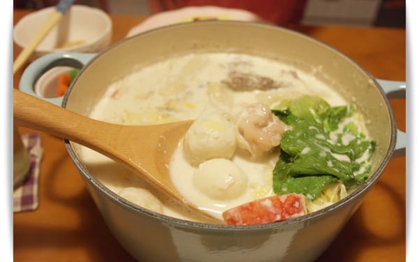 [My Little Kitchen] 香醇濃郁好溫暖!! – 牛奶火鍋