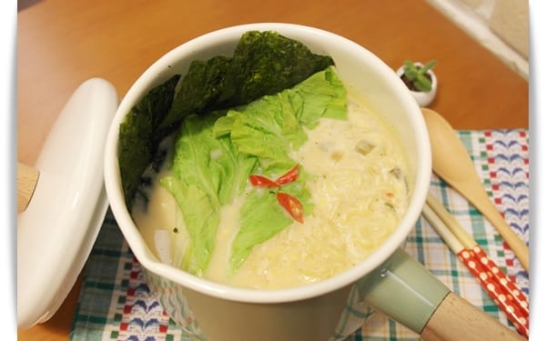 [My Little Kitchen] 宵夜吃什麼~~~來碗”濃醇版辛拉麵”!!