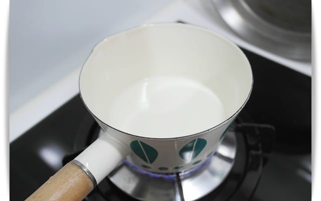 [My Little Kitchen] 甜蜜品嘗草莓驚喜!! – 草莓巧克力蛋糕