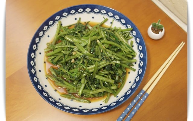 [My Little Kitchen] 蝦醬空心菜!!多了鮮味兒~~