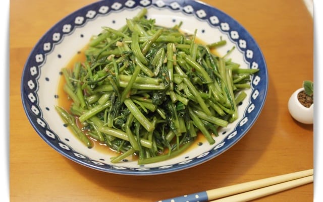 [My Little Kitchen] 蝦醬空心菜!!多了鮮味兒~~