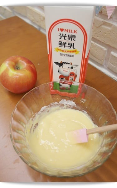 [My Little Kitchen] 有貴氣更有香氣的一串蘋果項鍊!! – 脆皮蘋果圈