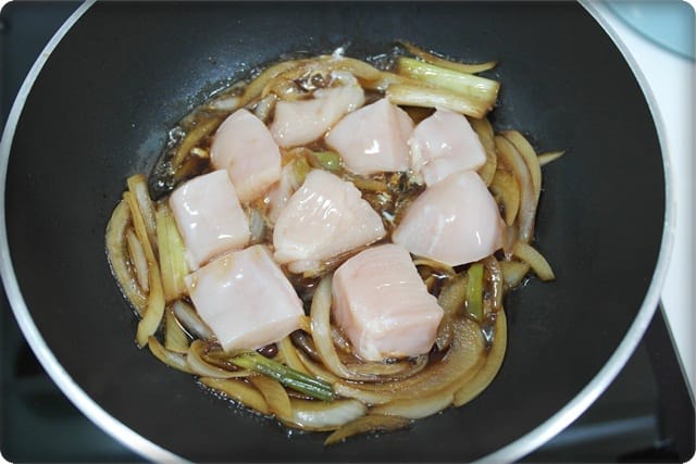 [My Little Kitchen] 雞肉和雞蛋的完美組合!! – 雞肉親子丼飯