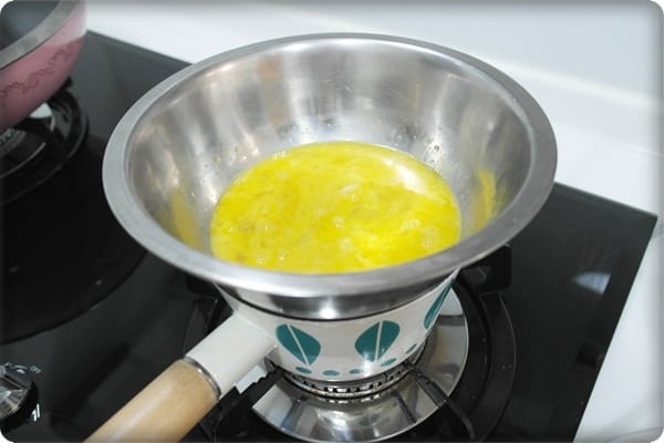 [My Little Kitchen] 一刀切下，幸福湧出!! – 半熟蜂蜜凹蛋糕