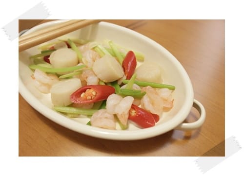 [My Little Kitchen] 賞心悅目簡單好上菜!! – 西洋芹腰果蝦球