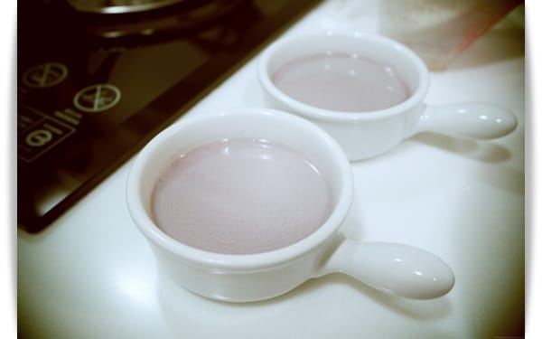 [My Little Kitchen] 牛奶+軟糖=果凍!? 蹦出新奇滋味!!!