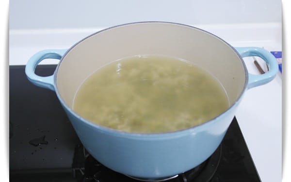 [My Little Kitchen] 吃一口透心涼!! – 綠豆麥片甜湯