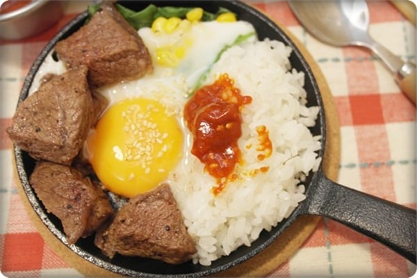 [My Little Kitchen] 帶著鍋巴焦香味!! – 起士蛋鬆飯糰