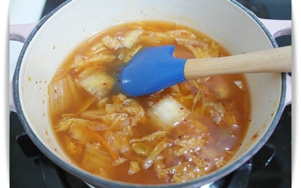 [My Little Kitchen] 熱騰騰的一股暖流 ♪ – 韓式牡蠣豆腐鍋