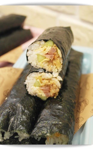 [My Little Kitchen] 大口大口吃!! – 韓式飯捲김밥 ♡