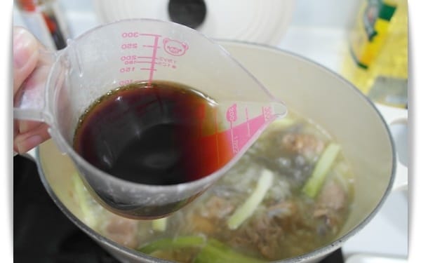 [My Little Kitchen] 酒氣揮發，香氣四溢!! – 花雕雞煨麵