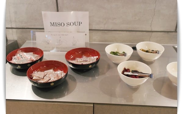 2015年京阪神奈甜蜜遊 ♡ 京都簡約設計青年旅館，好平價!! – Piece Hostel Sanjo