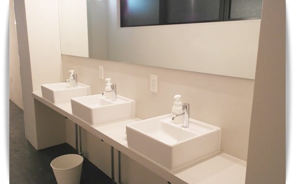 2015年京阪神奈甜蜜遊 ♡ 京都簡約設計青年旅館，好平價!! – Piece Hostel Sanjo