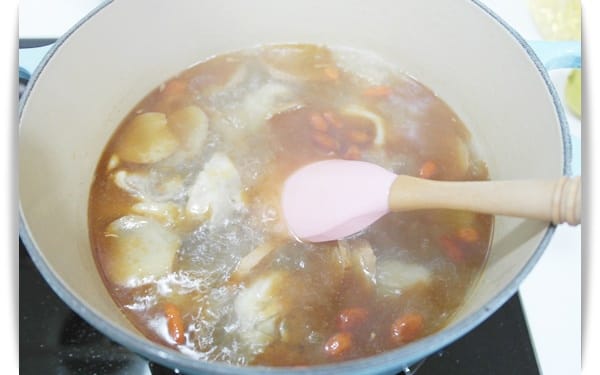 [My Little Kitchen] 秋冬聖品溫暖登場!! – 麻油雞麵線