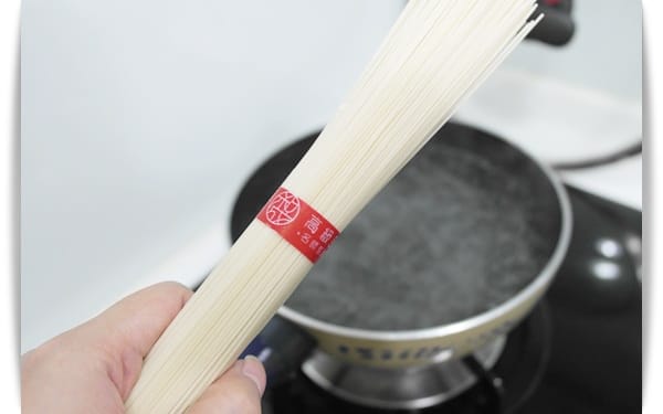 [My Little Kitchen] 秋冬聖品溫暖登場!! – 麻油雞麵線