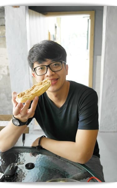 Bark ! 熱狗叫~~~汪汪汪!! 眷村裡的熱狗專賣店!!