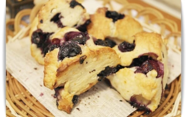 [My Little Kitchen] 免果醬就很酸V !! – 藍莓司康 Blueberry Scone