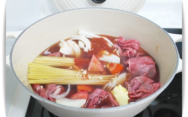 [My Little Kitchen] 懶人最愛 ~ 一鍋到底「紅酒牛肉義大利麵」❤