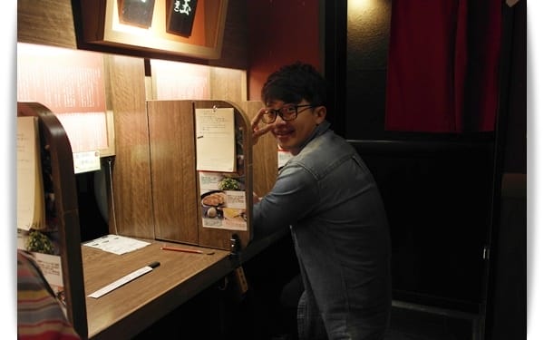 2015年京阪神奈甜蜜遊day2♡夜深了，免排隊就吃到超人氣「一蘭拉麵」河原町店