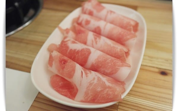 噓!!! 不要跟別人說哦~~物美價廉「密密一鍋」，吃好飽的小火鍋!!