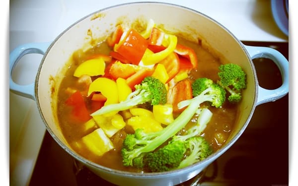 [My Little Kitchen] 嫩煎豬排咖哩飯 ~~ 一鍋到底好美味❤